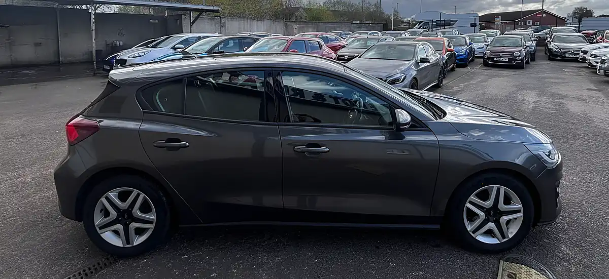 Used 2022 Ford Focus Trend Grey - Interior and Exterior details 7