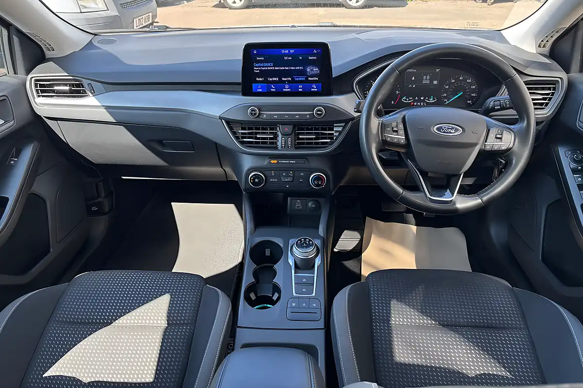 Used 2022 Ford Focus Trend Grey - Interior and Exterior details 9