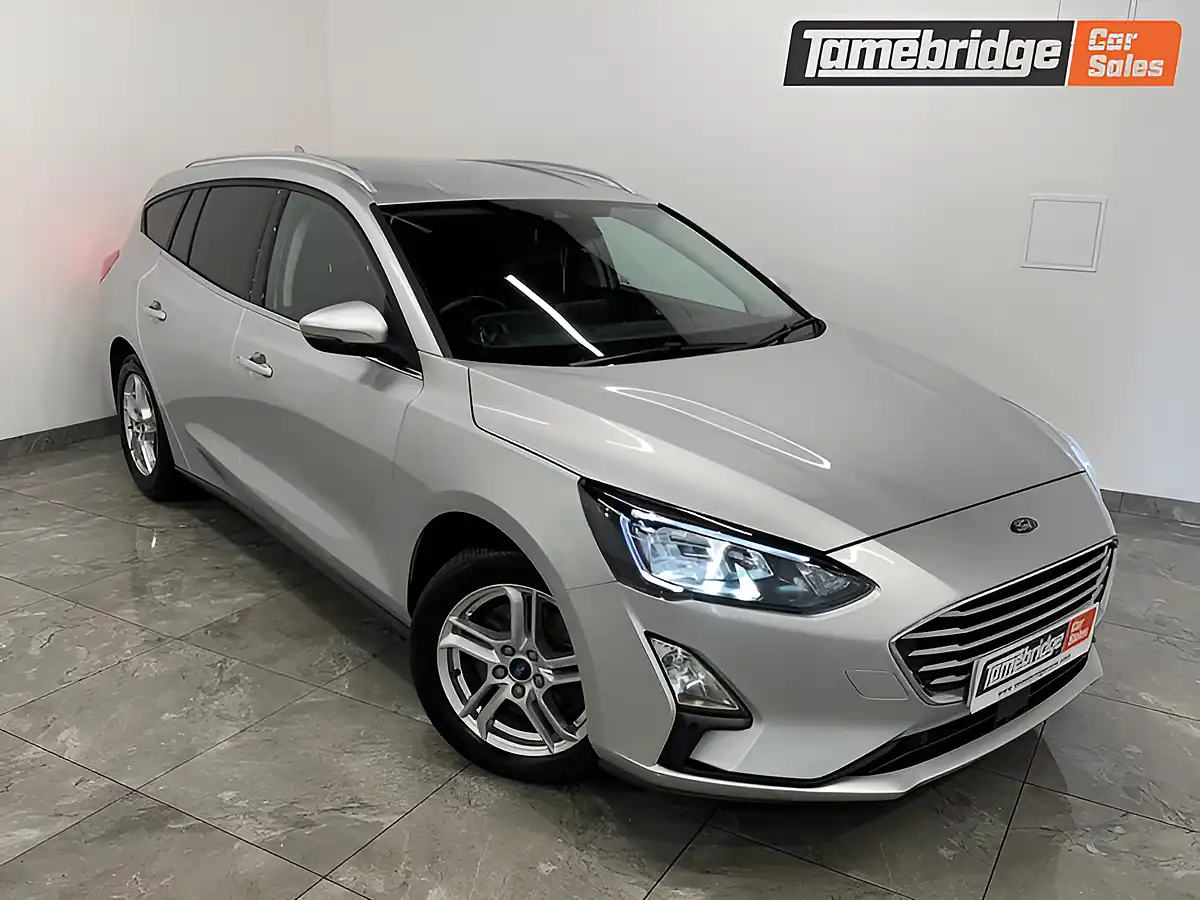 Used 2022 Ford Focus Zetec Silver - Front View