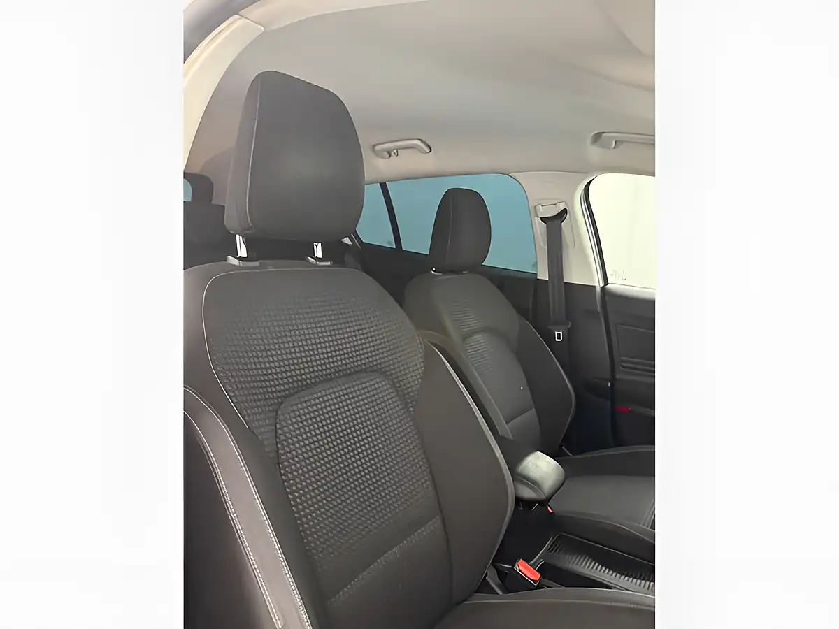 Used 2022 Ford Focus Zetec Silver - Interior and Exterior details 9