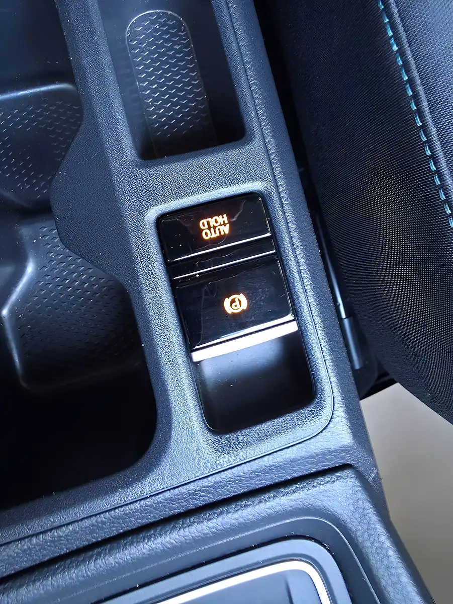 Used 2022 Ford Grand Tourneo Connect Active Boundless Blue - Interior and Exterior details 11