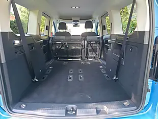 Used 2022 Ford Grand Tourneo Connect Active Boundless Blue - Interior and Exterior details 17