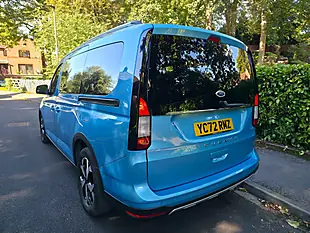 Used 2022 Ford Grand Tourneo Connect Active Boundless Blue - Interior and Exterior details 4