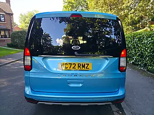 Used 2022 Ford Grand Tourneo Connect Active Boundless Blue - Interior and Exterior details 6