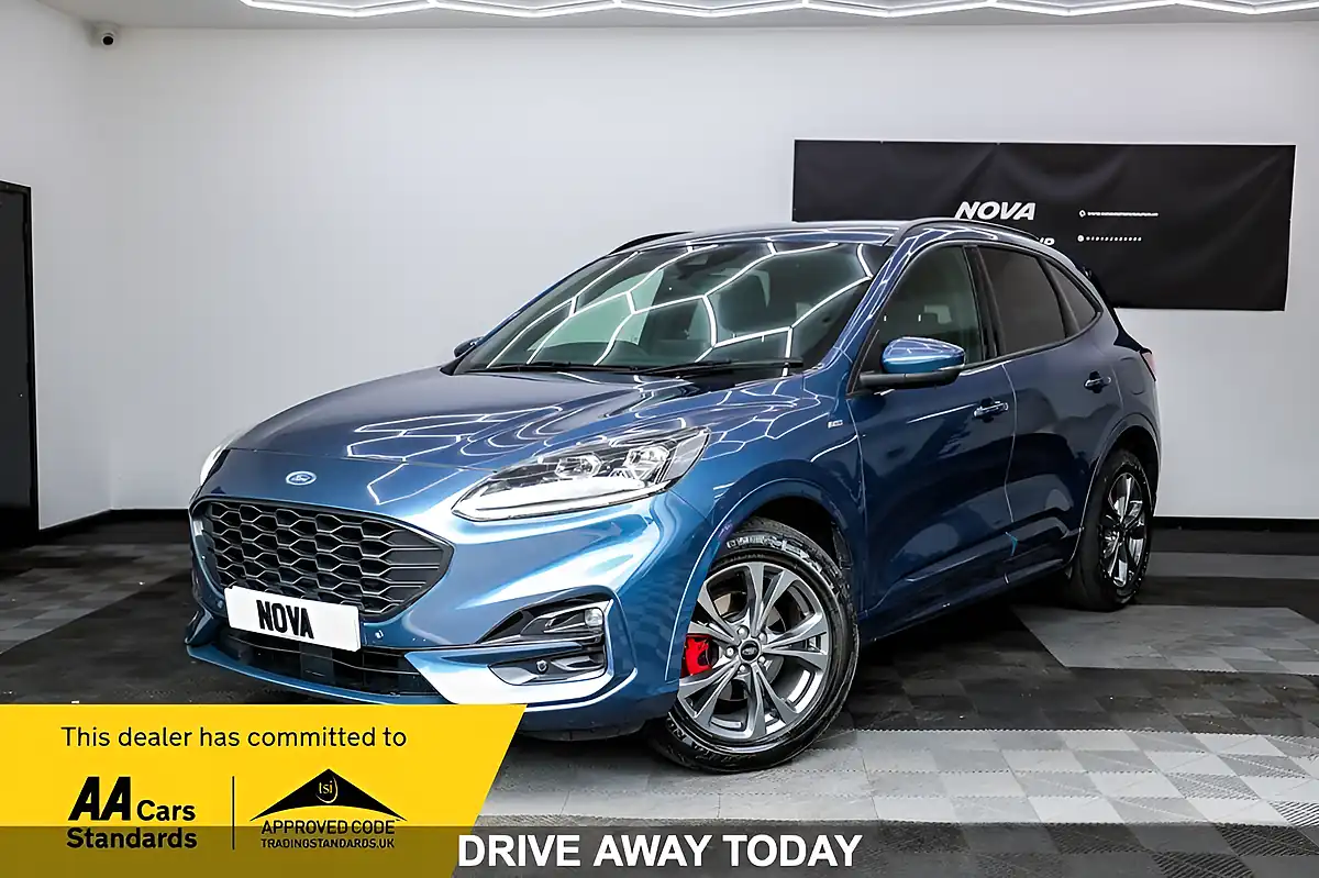 Used 2022 Ford Kuga ST-Line Edition Blue - Front View