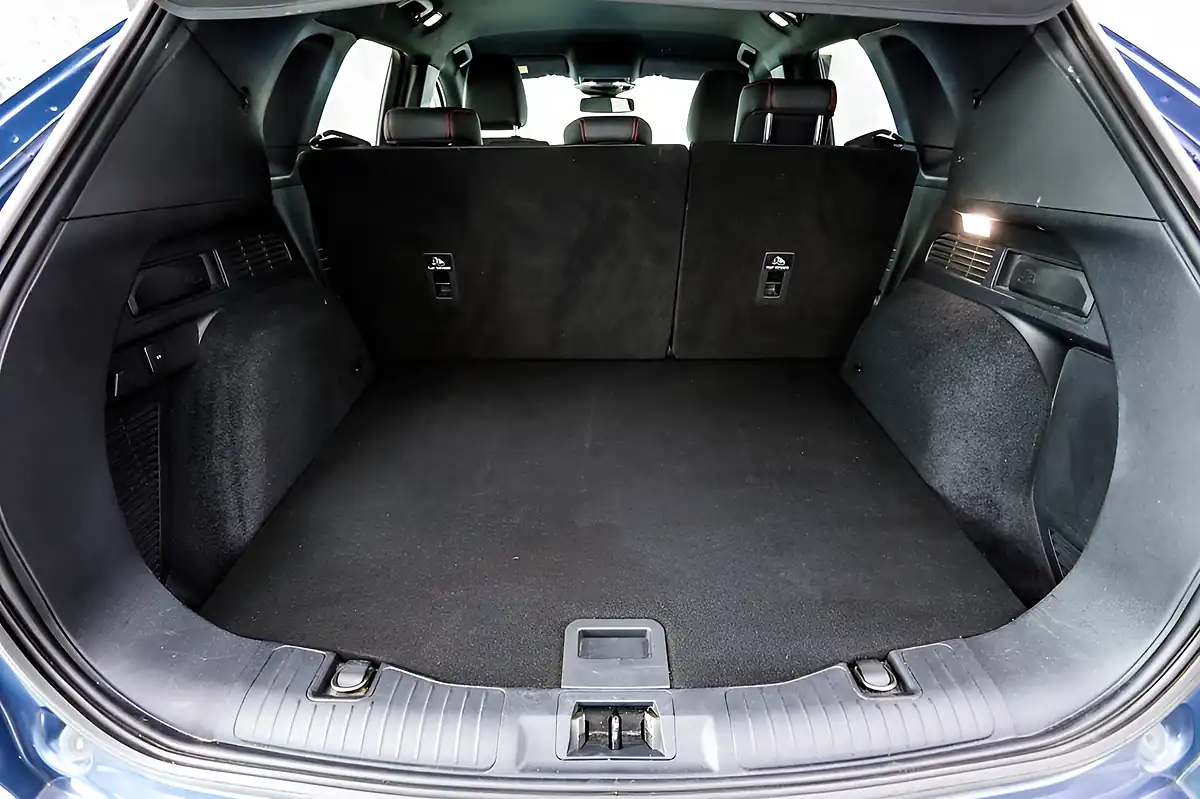 Used 2022 Ford Kuga ST-Line Edition Blue - Interior and Exterior details 19