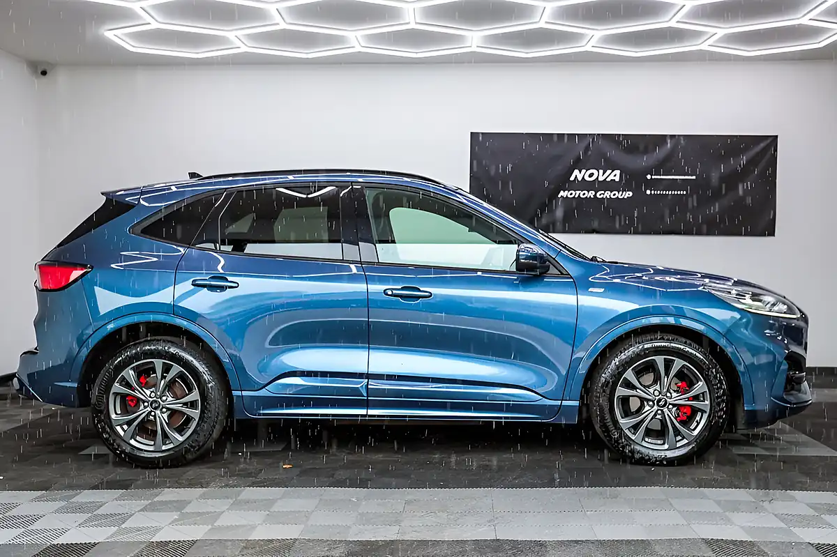 Used 2022 Ford Kuga ST-Line Edition Blue - Interior and Exterior details 5