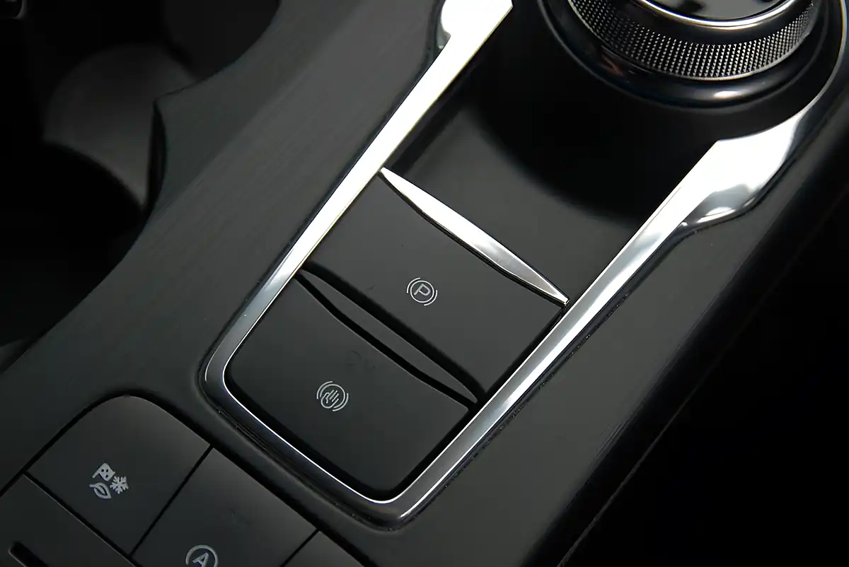 Used 2022 Ford Kuga ST-Line Edition Blue - Interior and Exterior details 11
