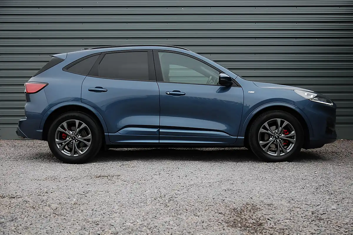Used 2022 Ford Kuga ST-Line Edition Blue - Interior and Exterior details 5