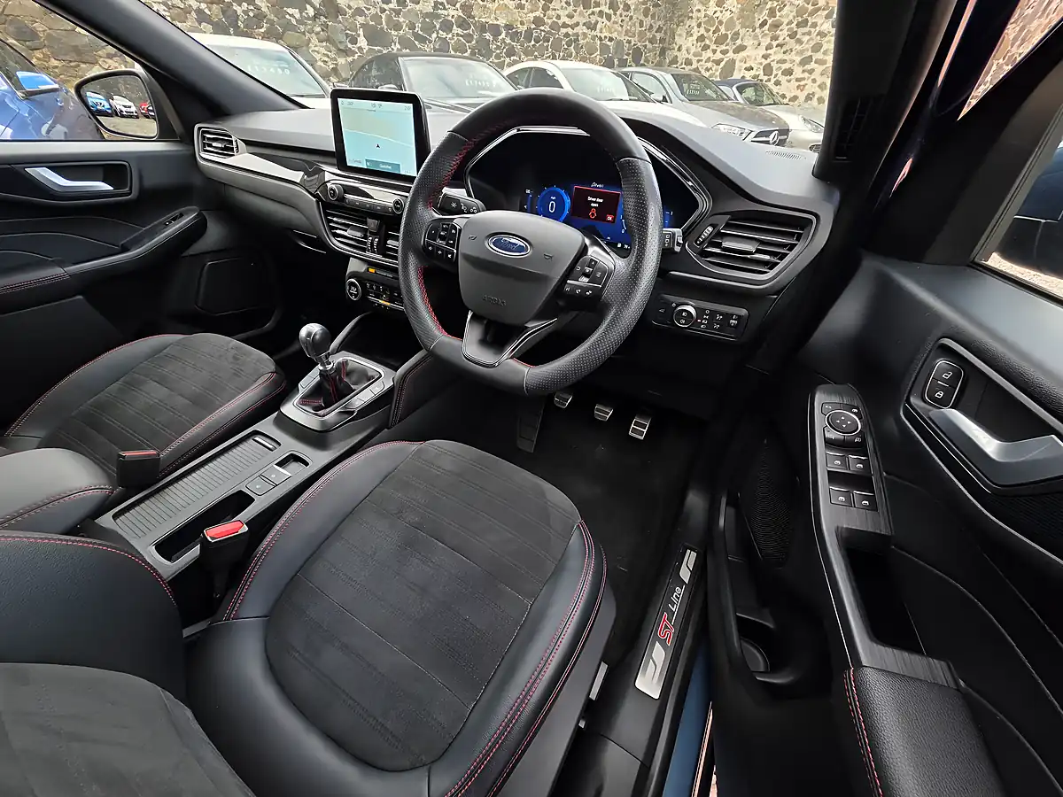 Used 2022 Ford Kuga ST-Line Edition Chrome Blue Metallic - Interior and Exterior details 8