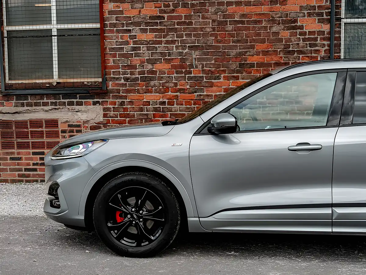 Used 2022 Ford Kuga ST-Line Silver - Interior and Exterior details 14