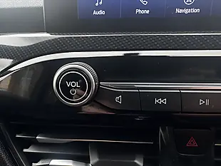 Used 2022 Ford Kuga ST-Line Silver - Interior and Exterior details 17