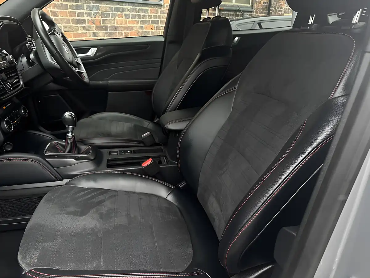 Used 2022 Ford Kuga ST-Line Silver - Interior and Exterior details 2