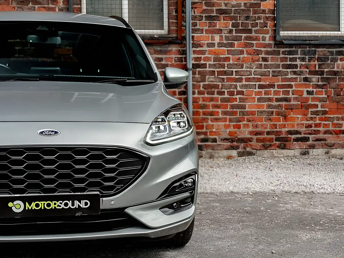 Used 2022 Ford Kuga ST-Line Silver - Interior and Exterior details 9