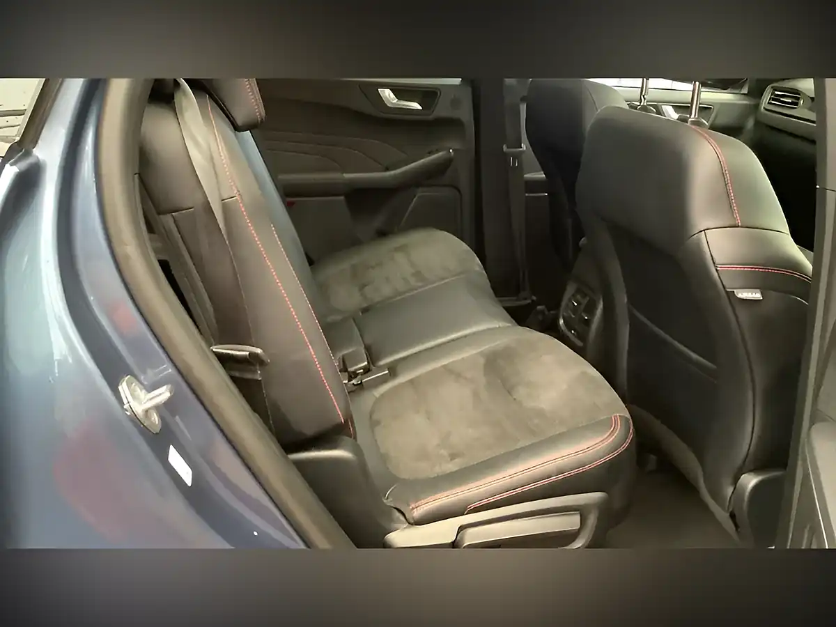 Used 2022 Ford Kuga ST-Line X Edition Blue - Interior and Exterior details 10
