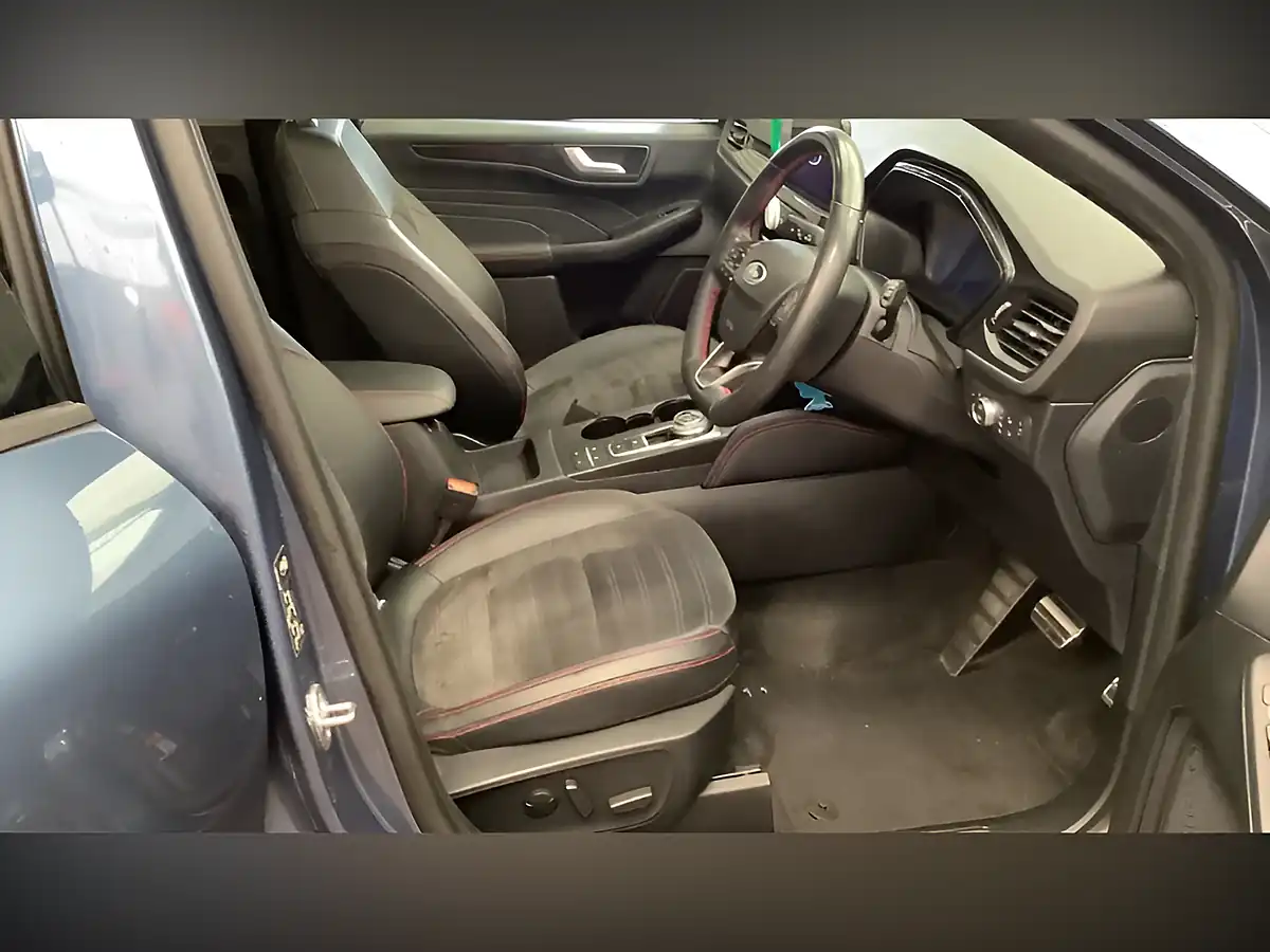 Used 2022 Ford Kuga ST-Line X Edition Blue - Interior and Exterior details 11