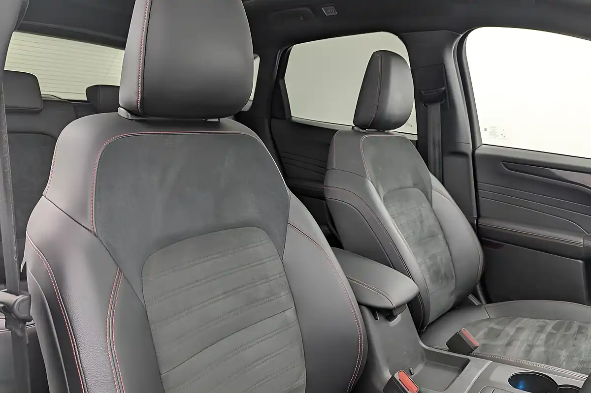 Used 2022 Ford Kuga ST-Line X Edition Frozen White - Interior and Exterior details 15