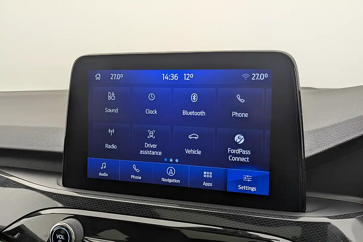 Used 2022 Ford Kuga ST-Line X Edition Frozen White - Interior and Exterior details 17