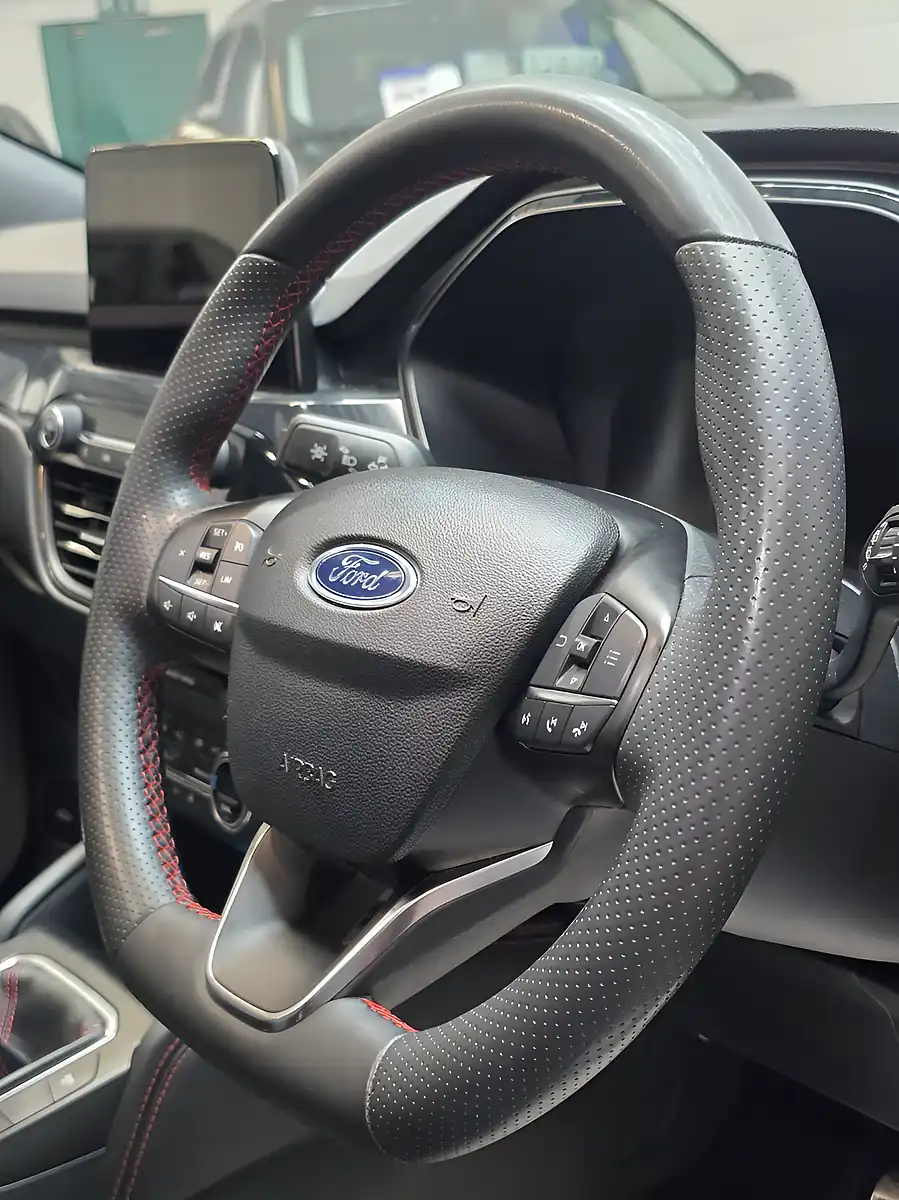 Used 2022 Ford Kuga ST-Line X Edition Grey - Interior and Exterior details 16