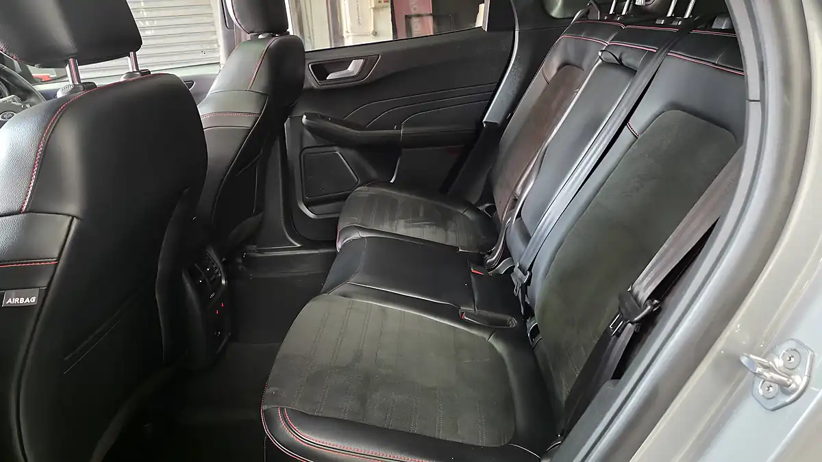Used 2022 Ford Kuga ST-Line X Edition Silver - Interior and Exterior details 13