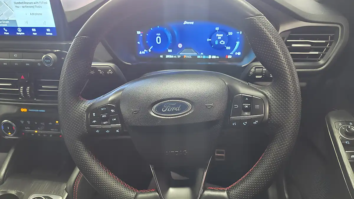 Used 2022 Ford Kuga ST-Line X Edition Silver - Interior and Exterior details 17