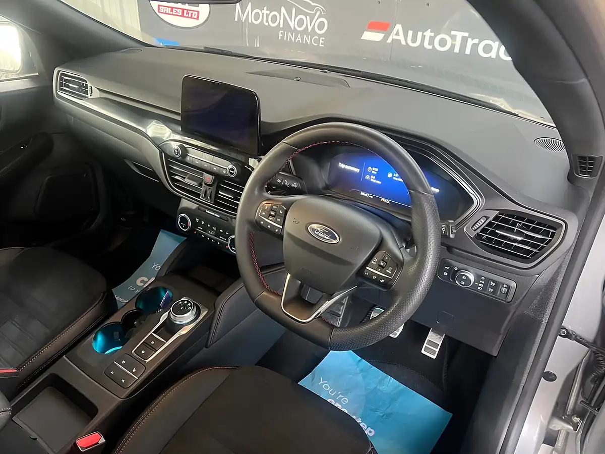 Used 2022 Ford Kuga ST-Line X Edition Silver - Interior and Exterior details 14