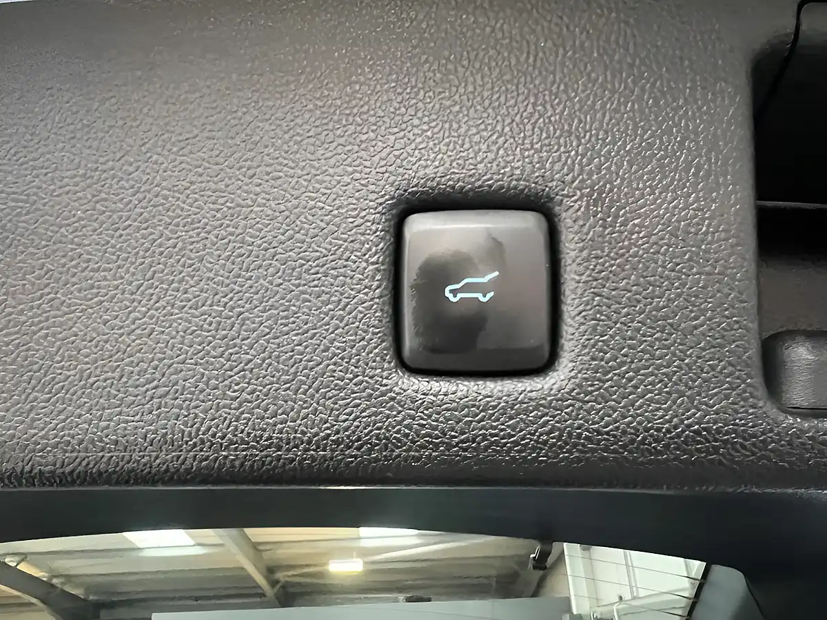 Used 2022 Ford Kuga Titanium Blue - Interior and Exterior details 16