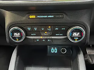 Used 2022 Ford Kuga Titanium Blue - Interior and Exterior details 18