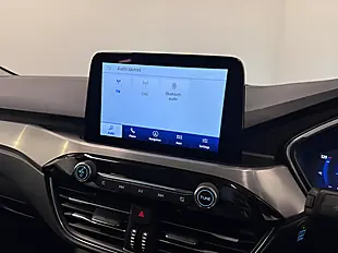 Used 2022 Ford Kuga Titanium White - Interior and Exterior details 15