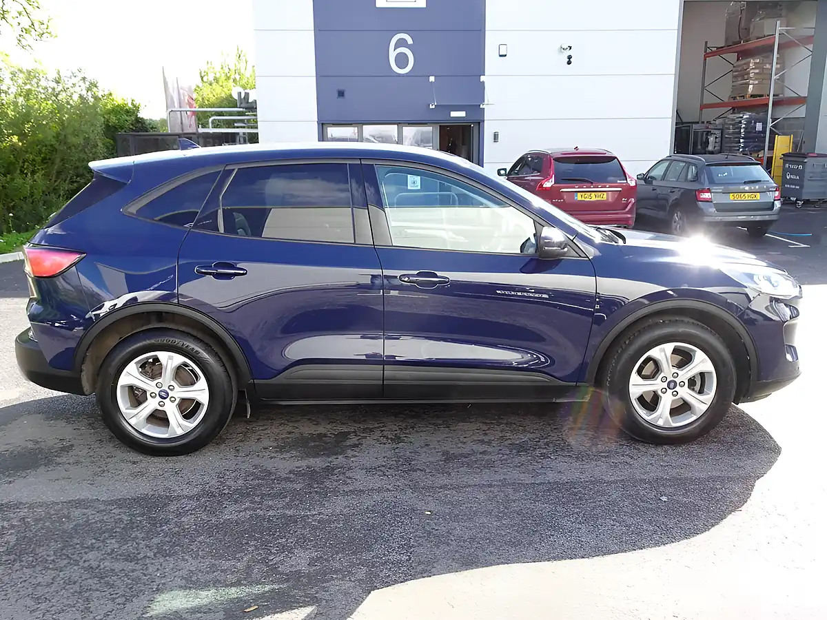 Used 2022 Ford Kuga Zetec Blazer Blue - Interior and Exterior details 11