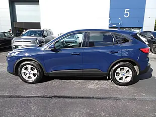 Used 2022 Ford Kuga Zetec Blazer Blue - Interior and Exterior details 5