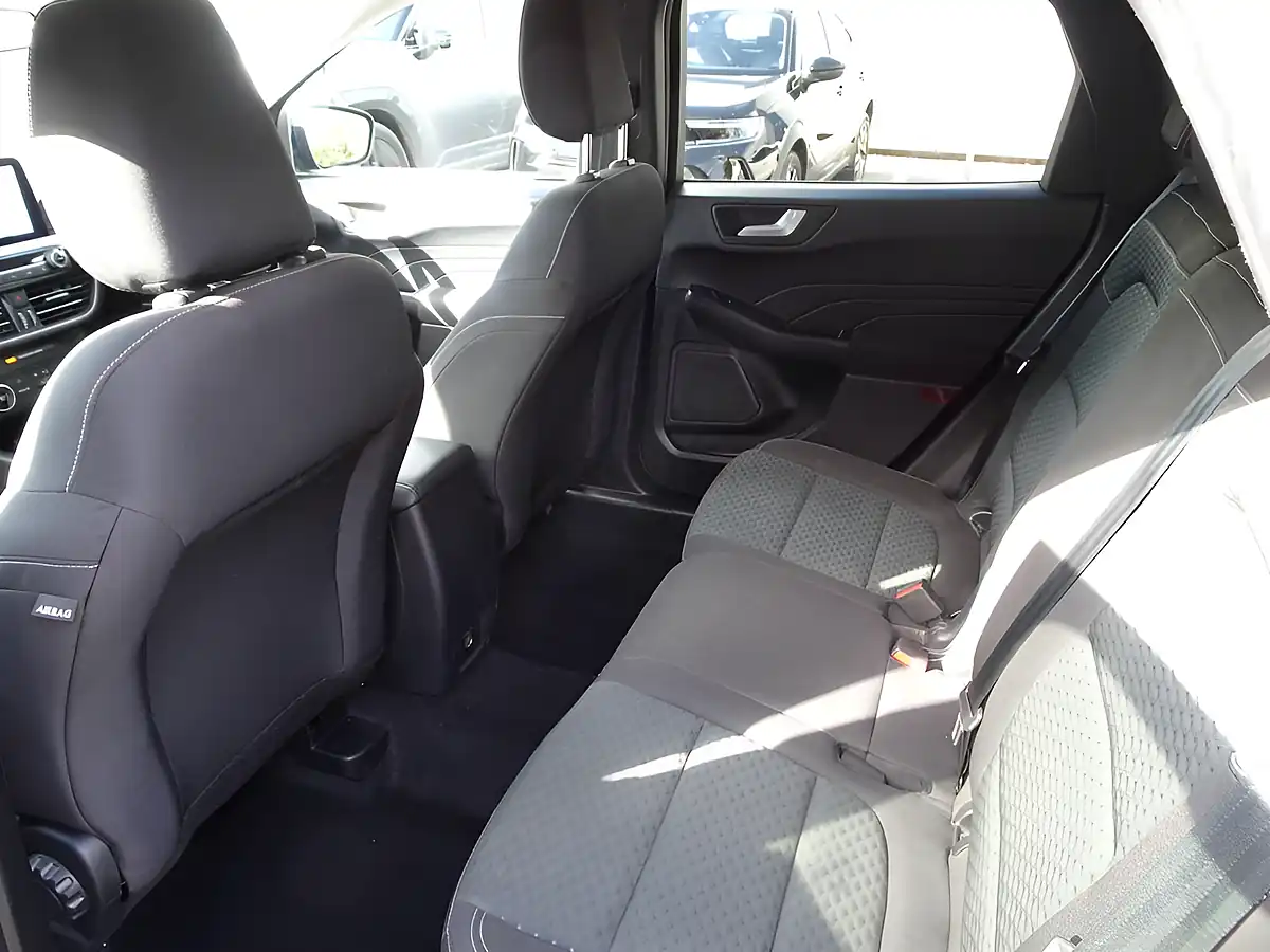 Used 2022 Ford Kuga Zetec Blazer Blue - Interior and Exterior details 8