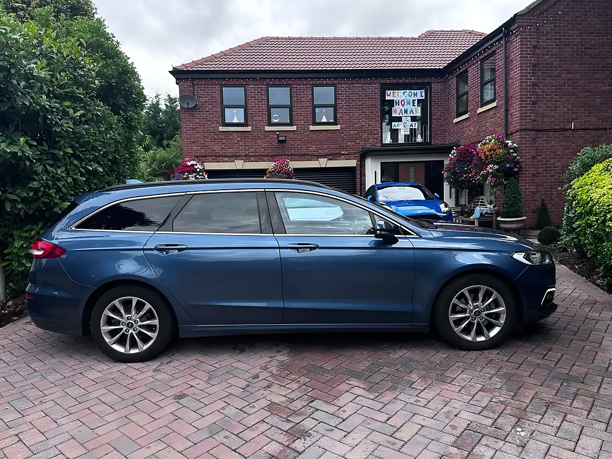 Used 2022 Ford Mondeo Zetec Edition Blue - Interior and Exterior details 4
