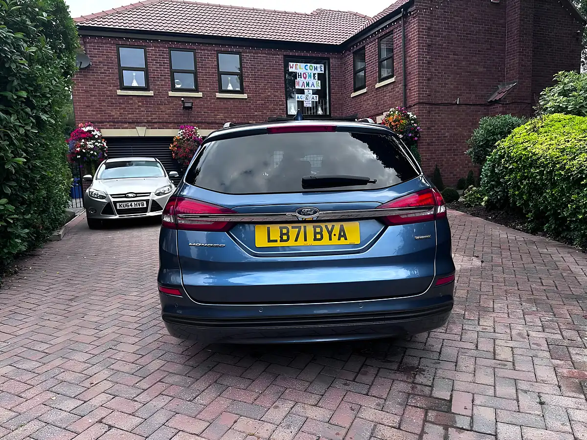 Used 2022 Ford Mondeo Zetec Edition Blue - Interior and Exterior details 6