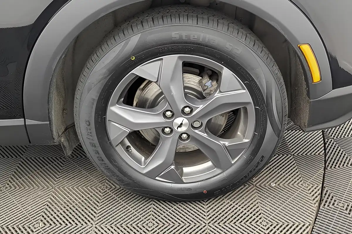 Used 2022 Ford Mustang Mach-E Standard Range Black - Interior and Exterior details 20