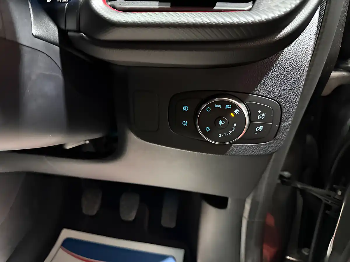 Used 2022 Ford Puma ST-Line X Grey - Interior and Exterior details 12