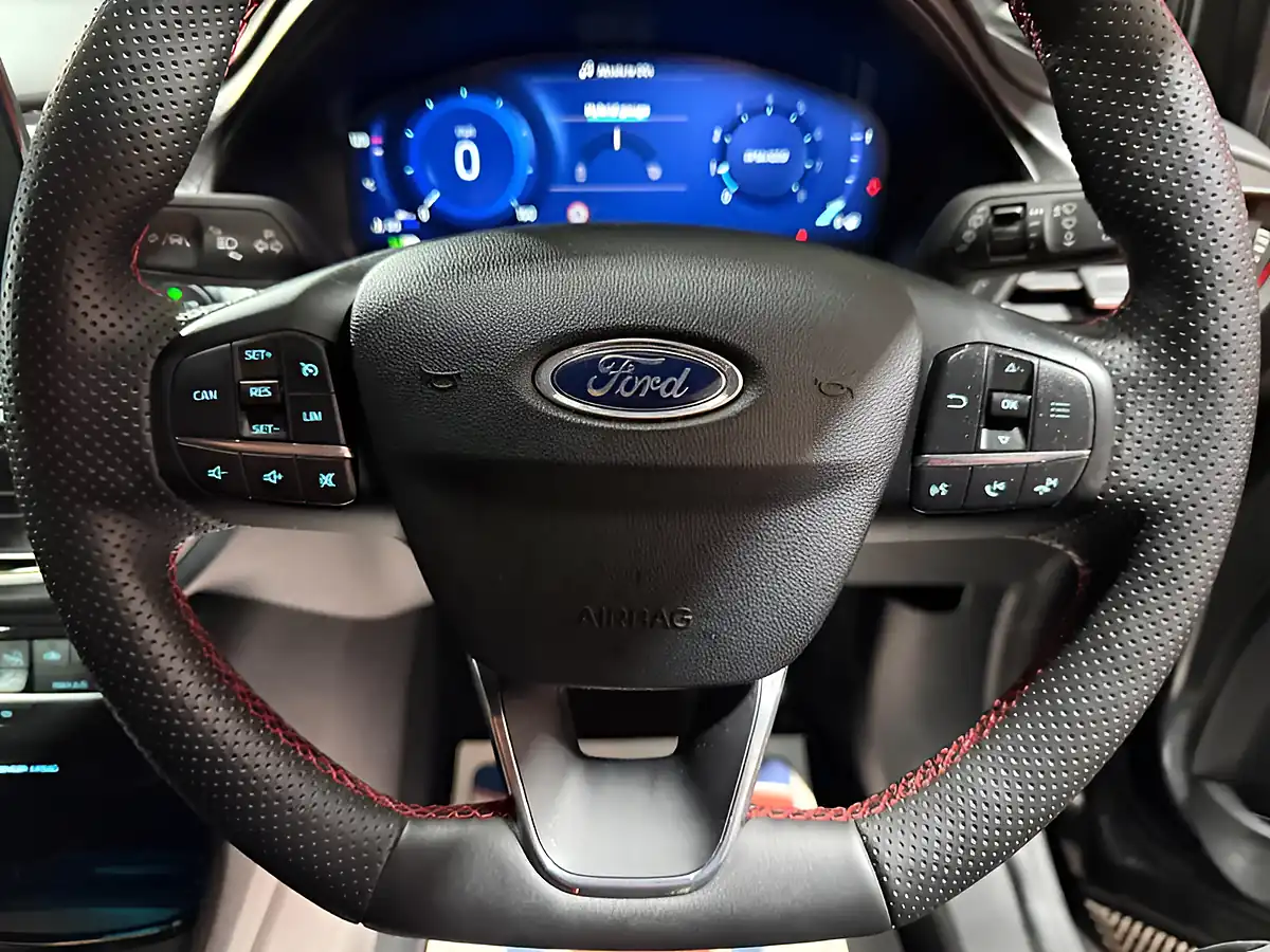 Used 2022 Ford Puma ST-Line X Grey - Interior and Exterior details 16
