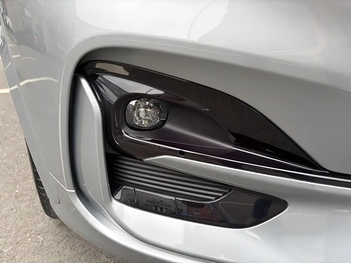 Used 2022 Ford Puma ST-Line X Silver - Interior and Exterior details 7