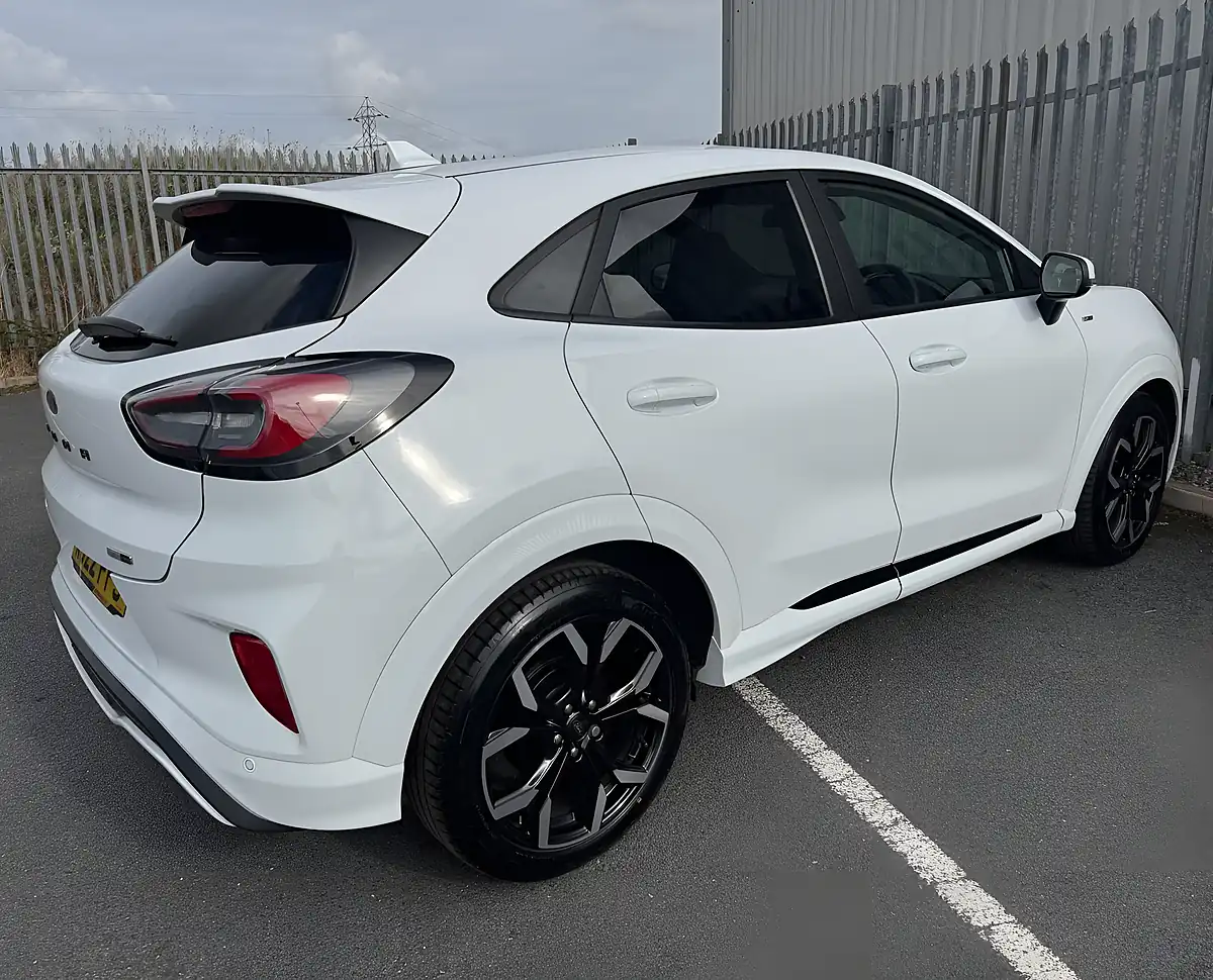 Used 2022 Ford Puma ST-Line X White - Interior and Exterior details 5