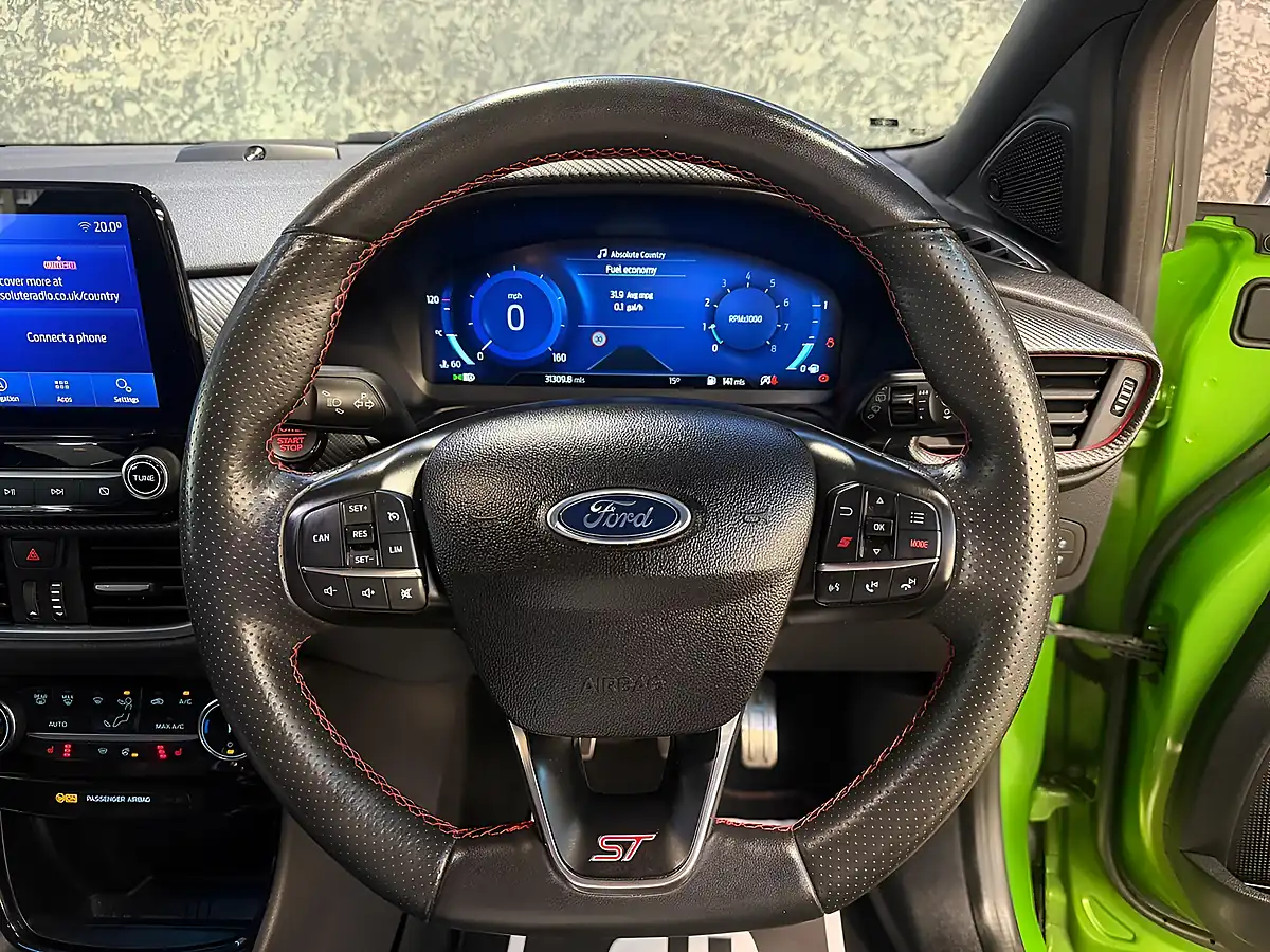 Used 2022 Ford Puma ST Mean Green (exclusive Paint) - Interior and Exterior details 11