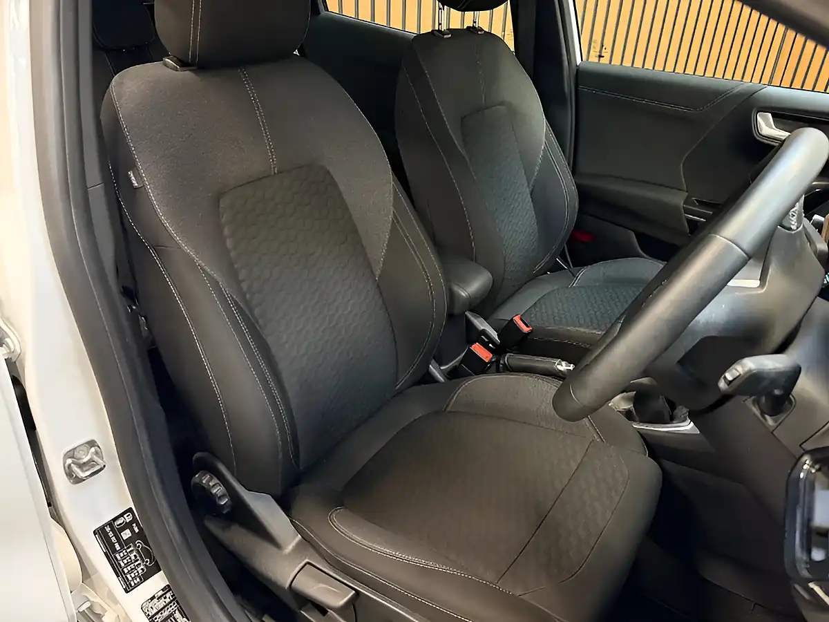 Used 2022 Ford Puma Titanium Polar White - Interior and Exterior details 18