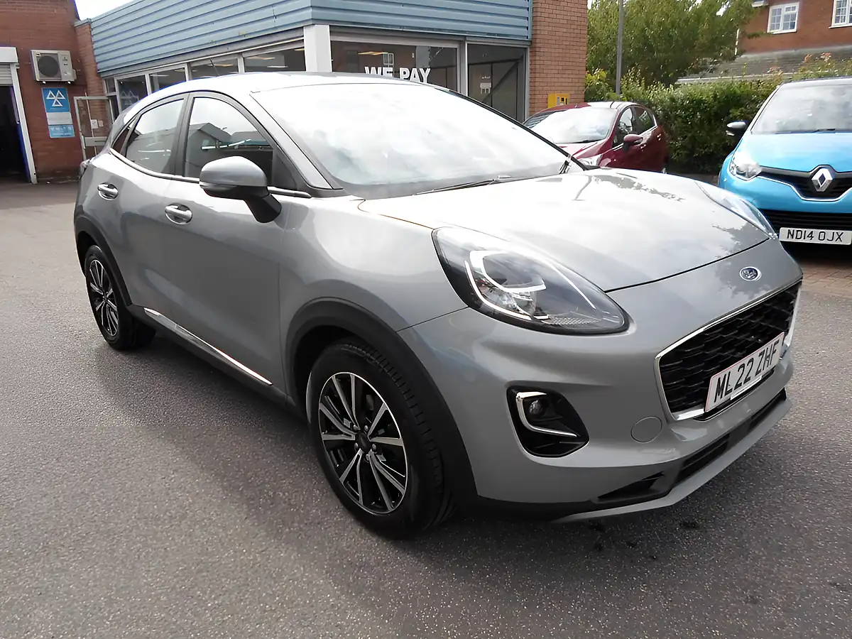 Used 2022 Ford Puma Titanium Solar Silver - Front View