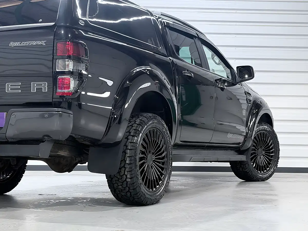 Used 2022 Ford Ranger Wildtrak Agate Black - Interior and Exterior details 14