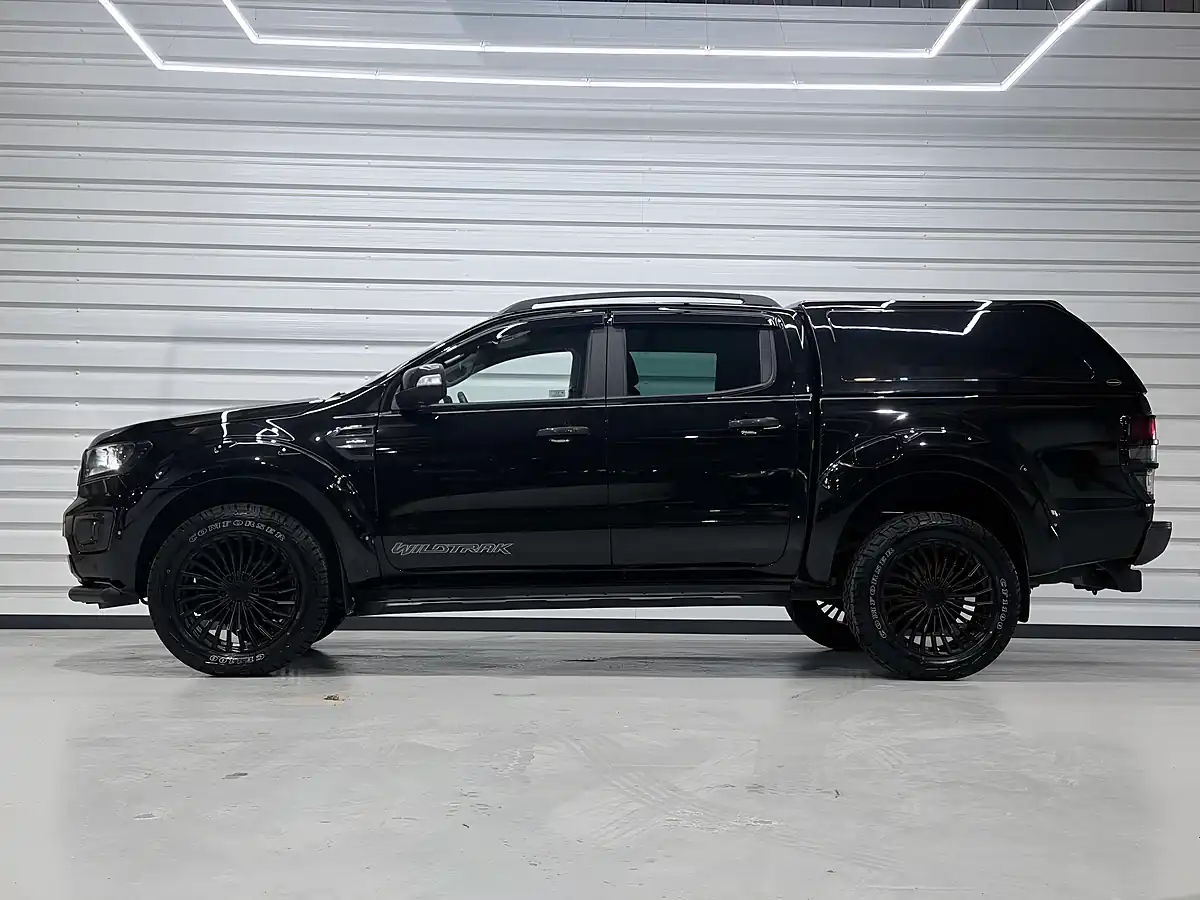 Used 2022 Ford Ranger Wildtrak Agate Black - Interior and Exterior details 8