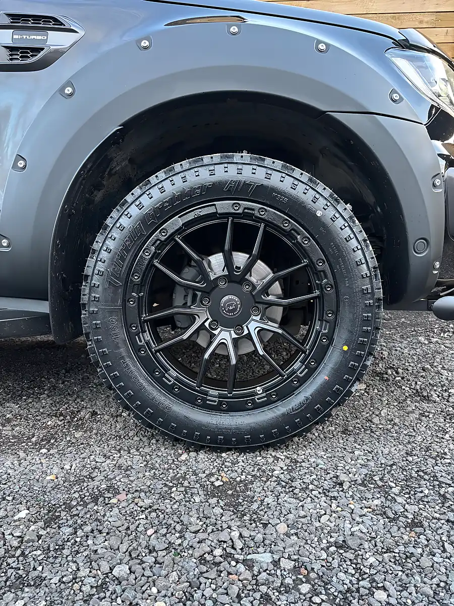 Used 2022 Ford Ranger Wildtrak Black - Interior and Exterior details 5
