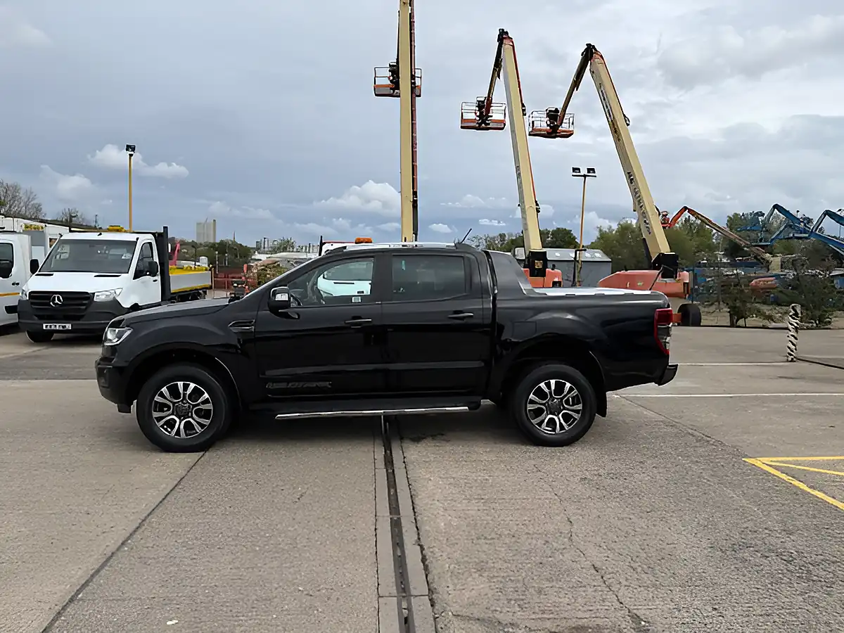 Used 2022 Ford Ranger Wildtrak Black - Interior and Exterior details 9