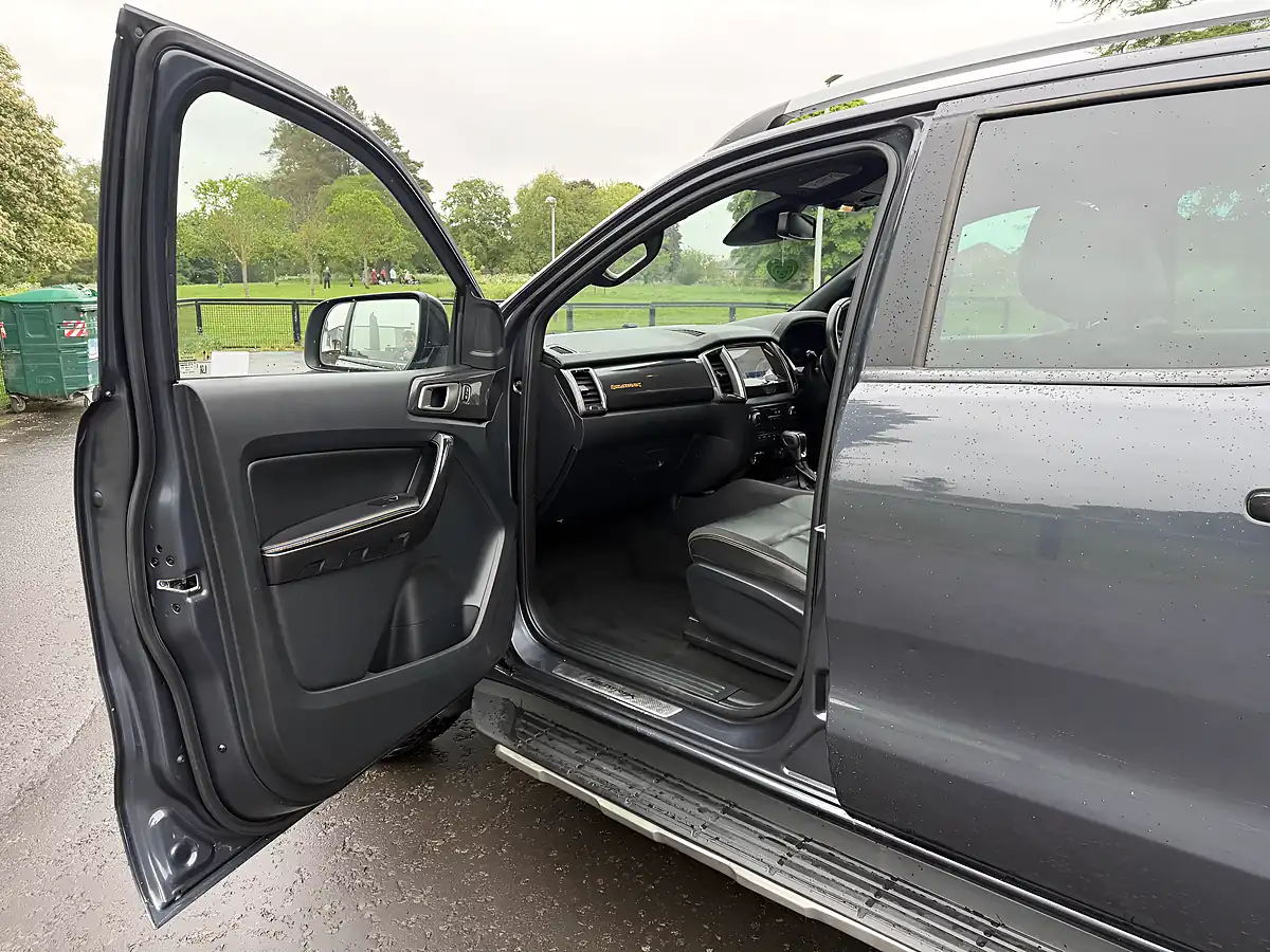 Used 2022 Ford Ranger Wildtrak Double Cab Grey - Interior and Exterior details 12