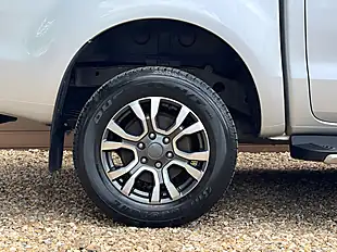 Used 2022 Ford Ranger Wildtrak Moondust Silver - Interior and Exterior details 15