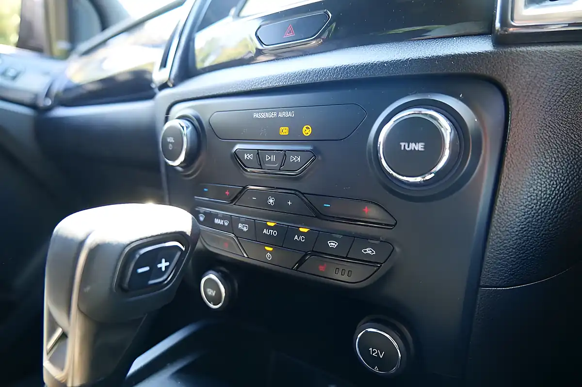 Used 2022 Ford Ranger Wildtrak Sea Grey - Interior and Exterior details 6