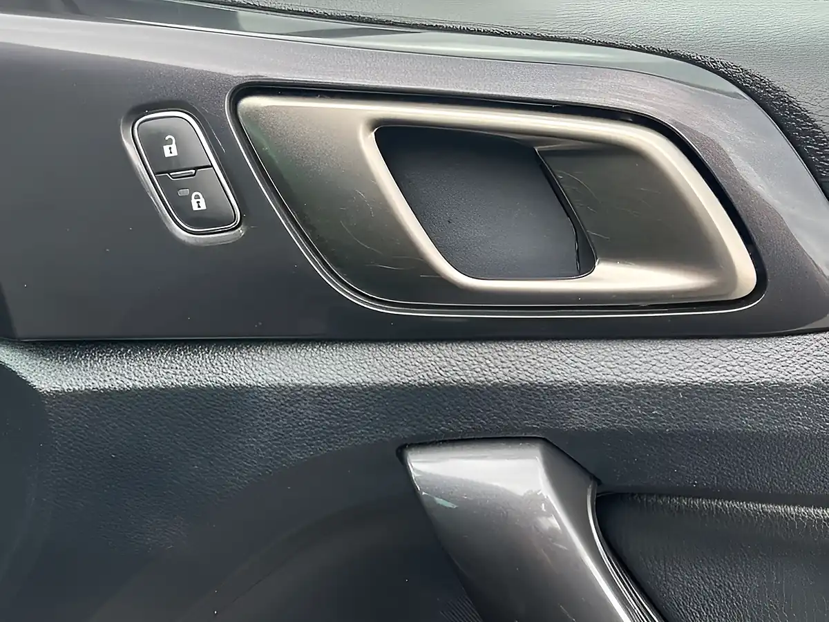 Used 2022 Ford Ranger Wildtrak Sea Grey - Interior and Exterior details 15
